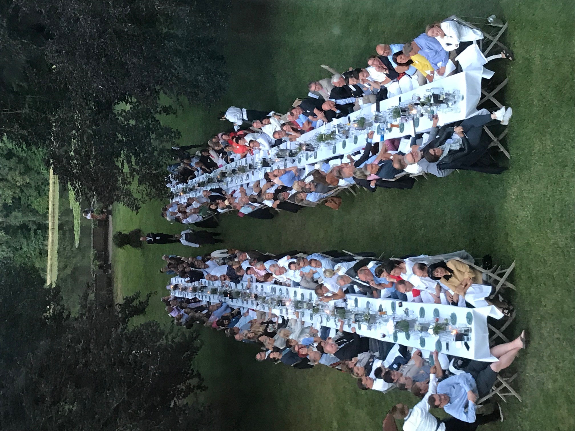 Hochzeitslocation: Hochzeitstafel Lustgarten - Schloss Dennenlohe