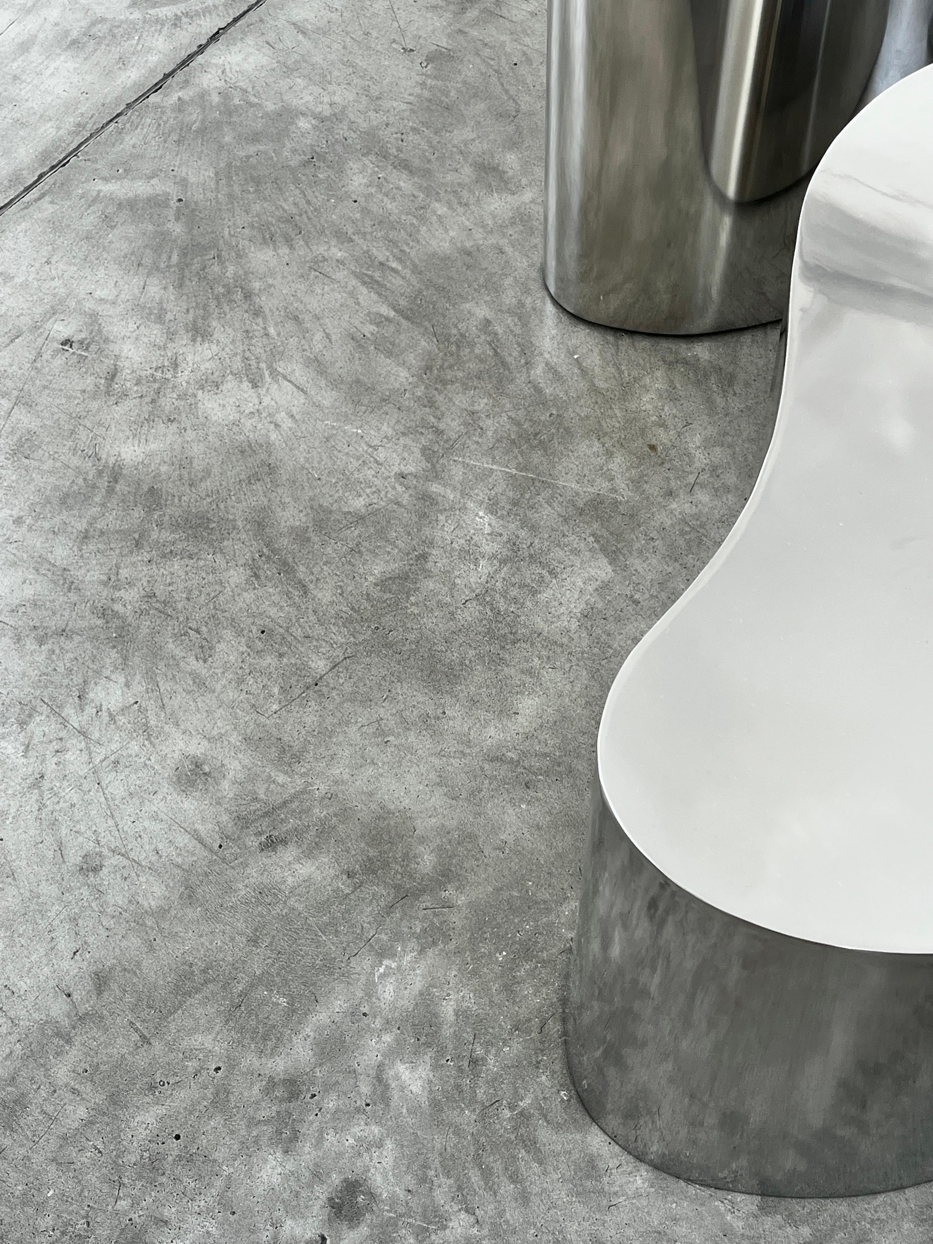 Hochzeit: Betonboden und Chrom - The Loom Studio