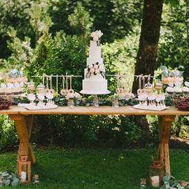 Hochzeit: Sweet Table im Garten - Ansitz Wartenfels