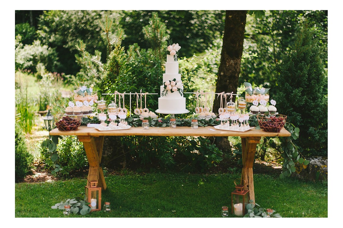 Hochzeit: Sweet Table im Garten - Ansitz Wartenfels