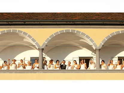 Matrimonio - Großwilfersdorf - 30 m langer Arkadengang im Freien. Perfekt für Raucher oder Sektempfang im Kastell Stegersbach - Kastell Stegersbach