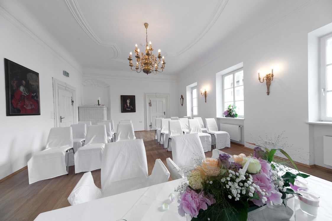 Hochzeit: Eine standesamtliche Trauung im Mozarthaus in St. Gilgen. - Mozarthaus St. Gilgen am Wolfgangsee