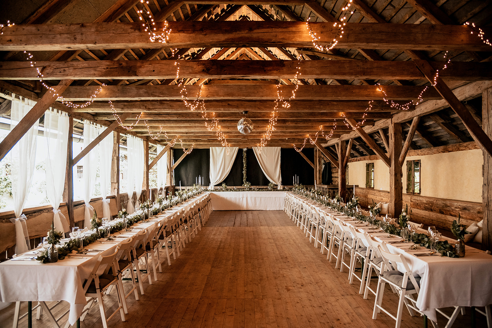 Marstadl Information about the banquet halls Barn