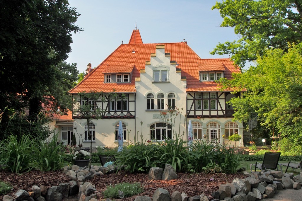 Bruiloft - Sachsen-Anhalt Süd - Schlossvilla Terrassenansicht - Schlossvilla Derenburg