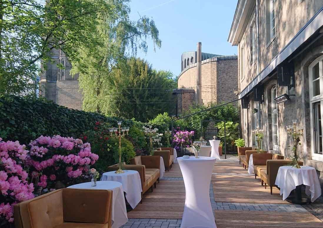 Die Wolkenburg Köln  Angaben zu den Festsälen Alexiana-Terrasse