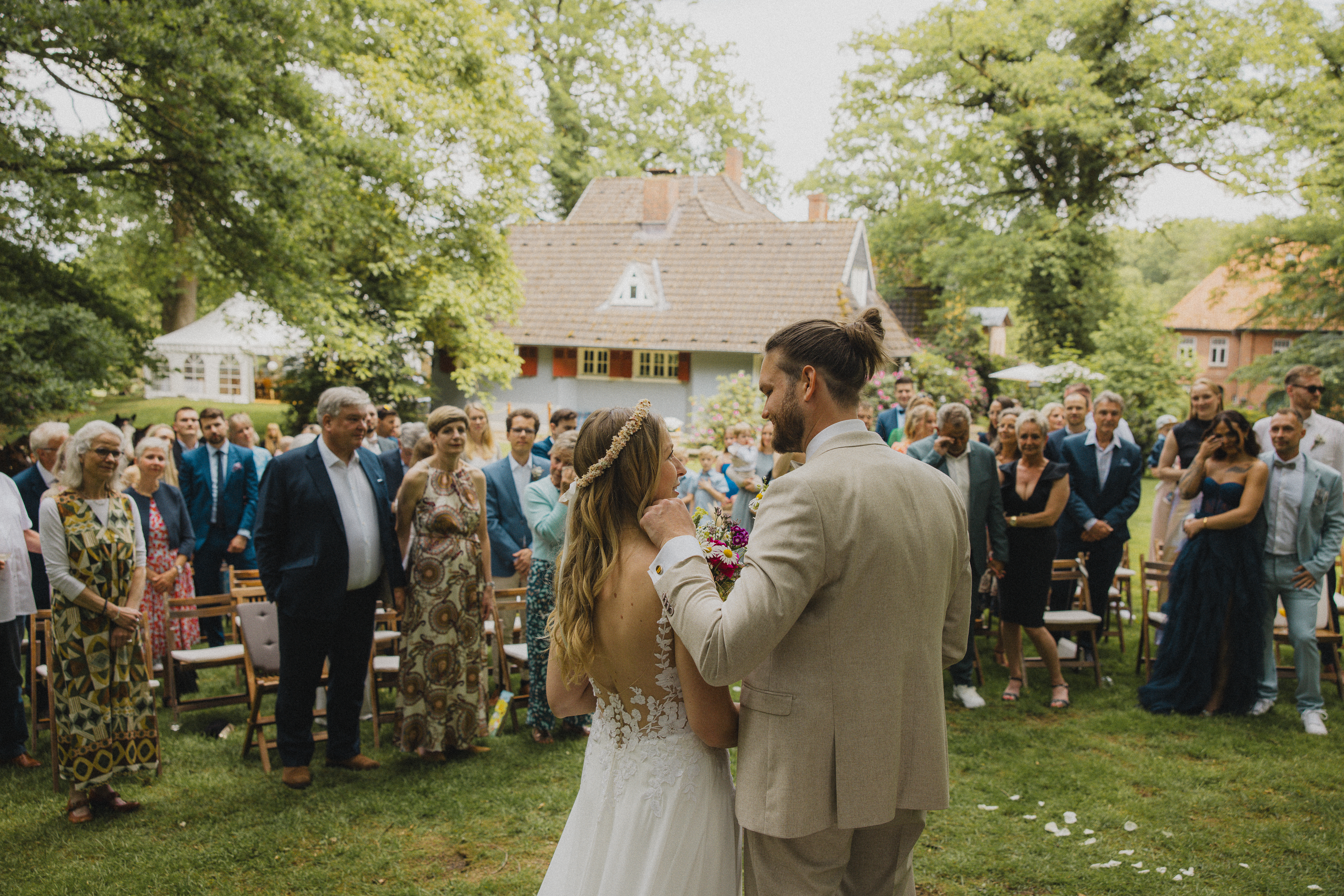 Hochzeitslocation: Freie Trauung mit Blick auf Cottage - Landsitz Maleksberg