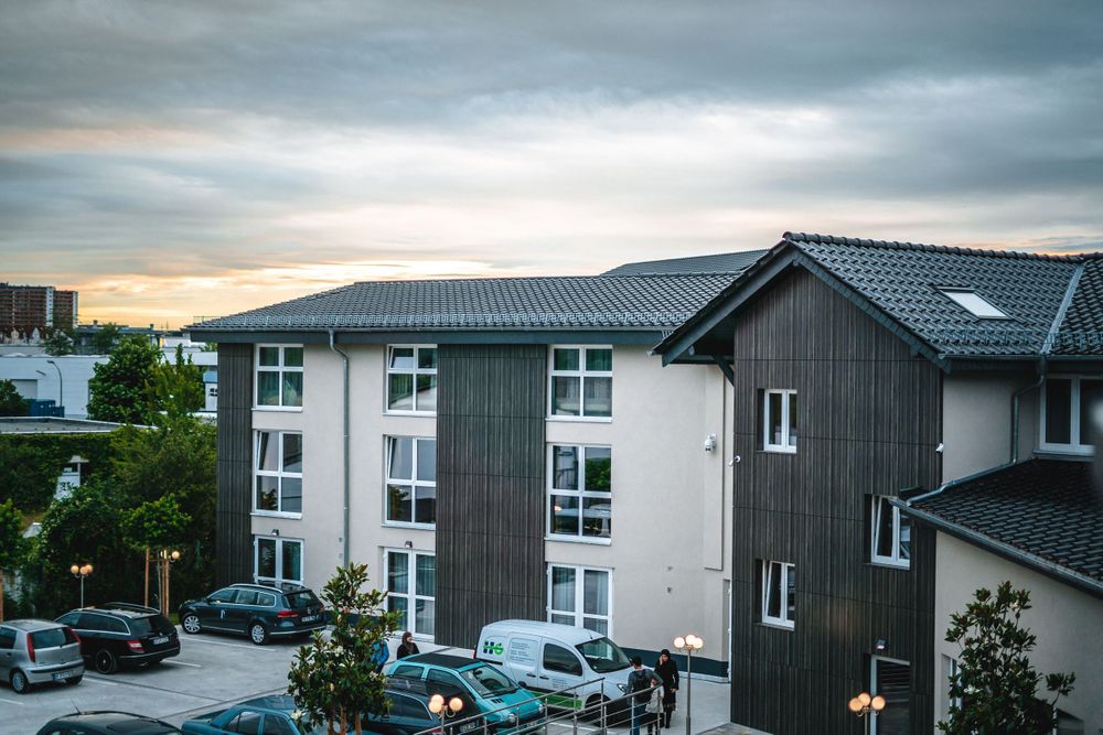 Hochzeit: 70 Parkplätze (inklusive Tiefgarage) im Hotel Steinberger Hof Dietzenbach/Offenbach (Raum Frankfurt am Main)  - Steinberger Hof