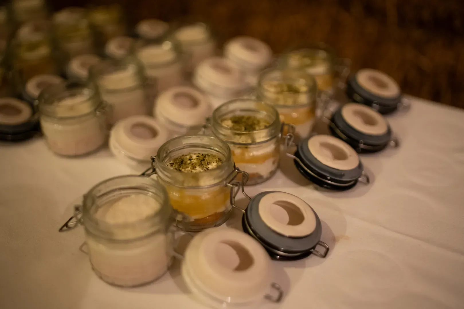 Hochzeitslocation: leckeres Dessert - Chloris Floristen Kunst