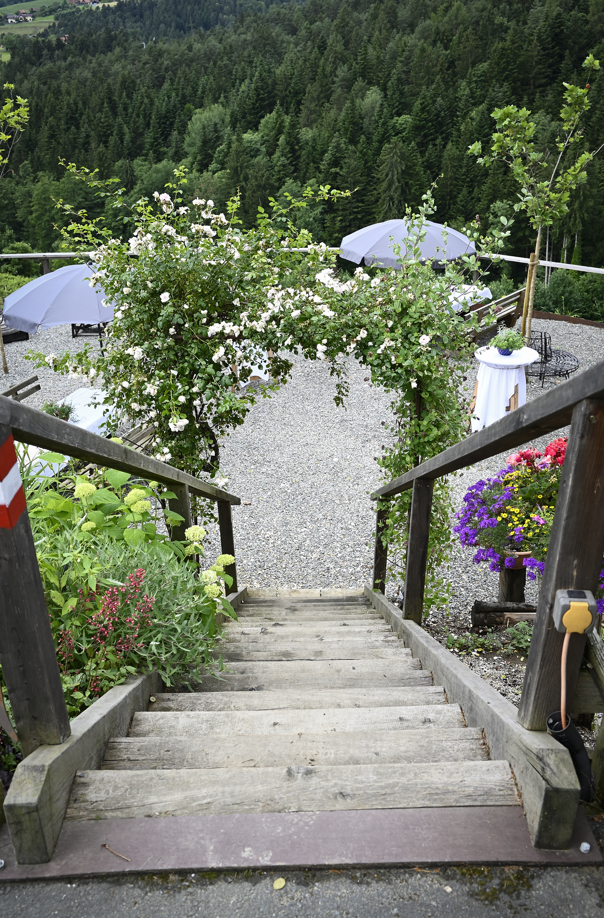 Hochzeitslocation: Kulinarischer Weinhof Florlwirt