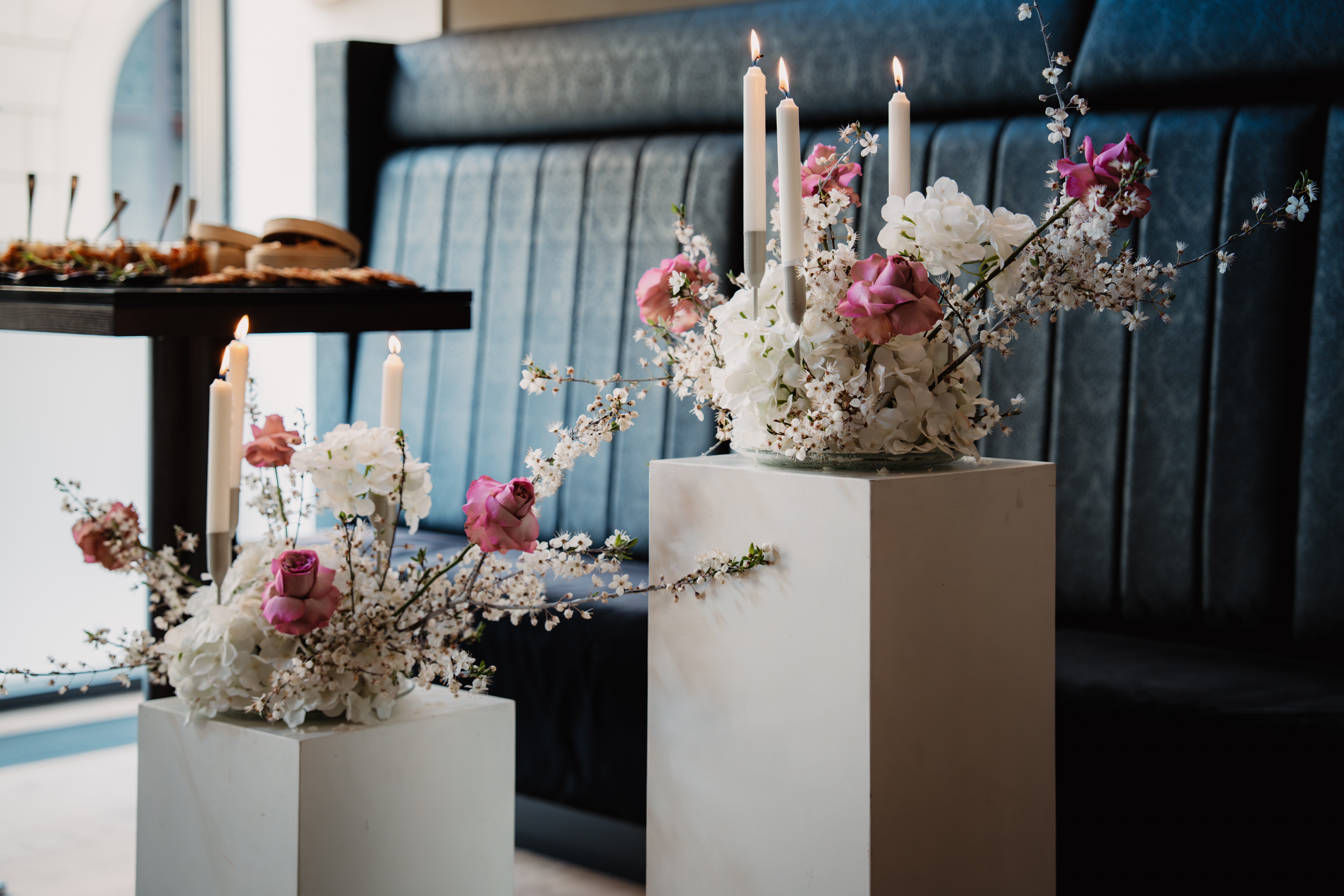 Hochzeit: Foto: Anita Victoria Weddings - https://anitavictoria.de/
Planung & Koordination: Sarah Schötter-Hoffmann - https://sarah-schoetter.de/
Deko: Kupsch Events - https://kupsch-design.de/ - Steigenberger Icon Grandhotel Leipzig Handelshof