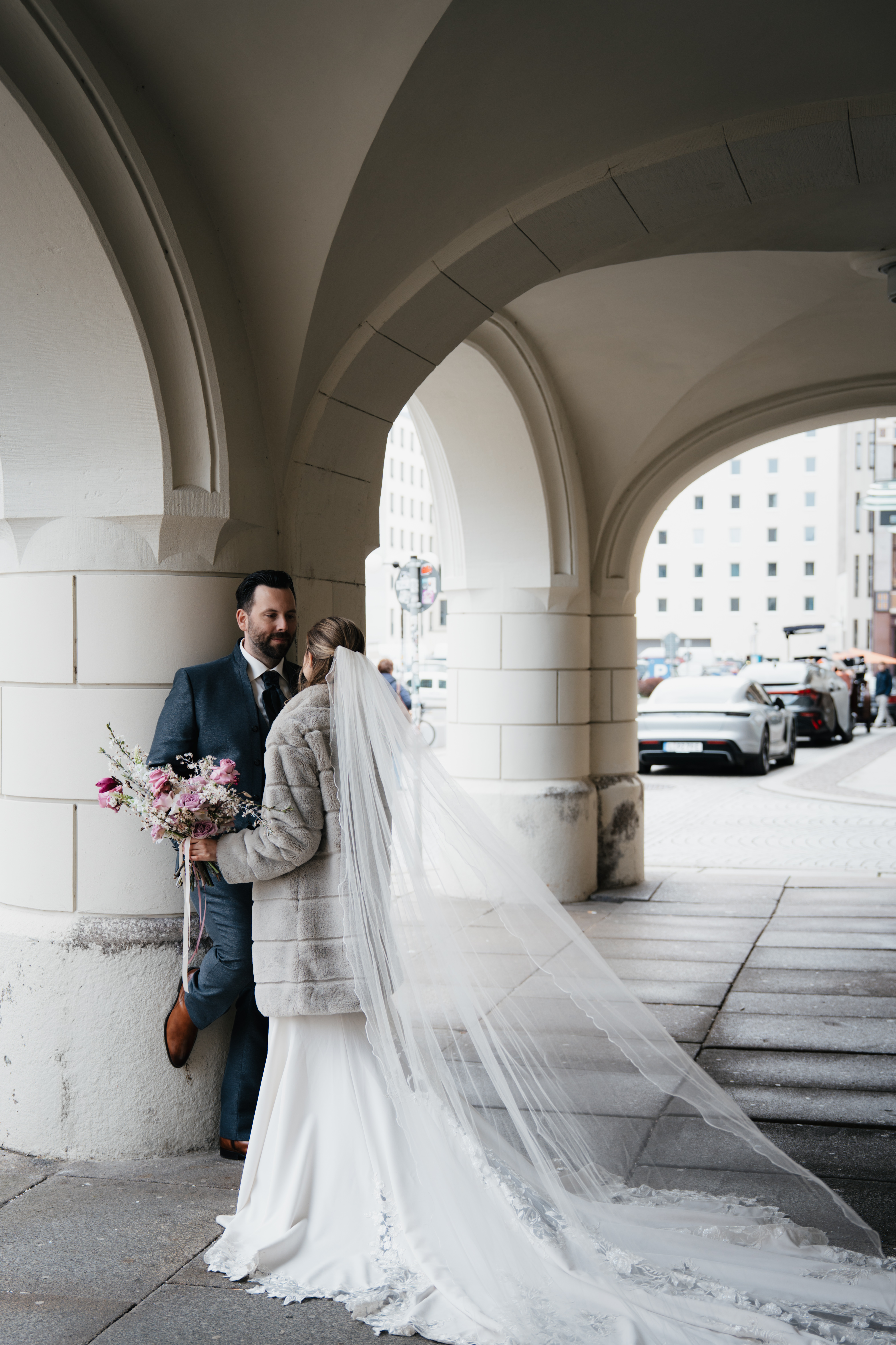Hochzeit: Foto: Anita Victoria Weddings - https://anitavictoria.de/
Planung & Koordination: Sarah Schötter-Hoffmann - https://sarah-schoetter.de/ - Steigenberger Icon Grandhotel Leipzig Handelshof