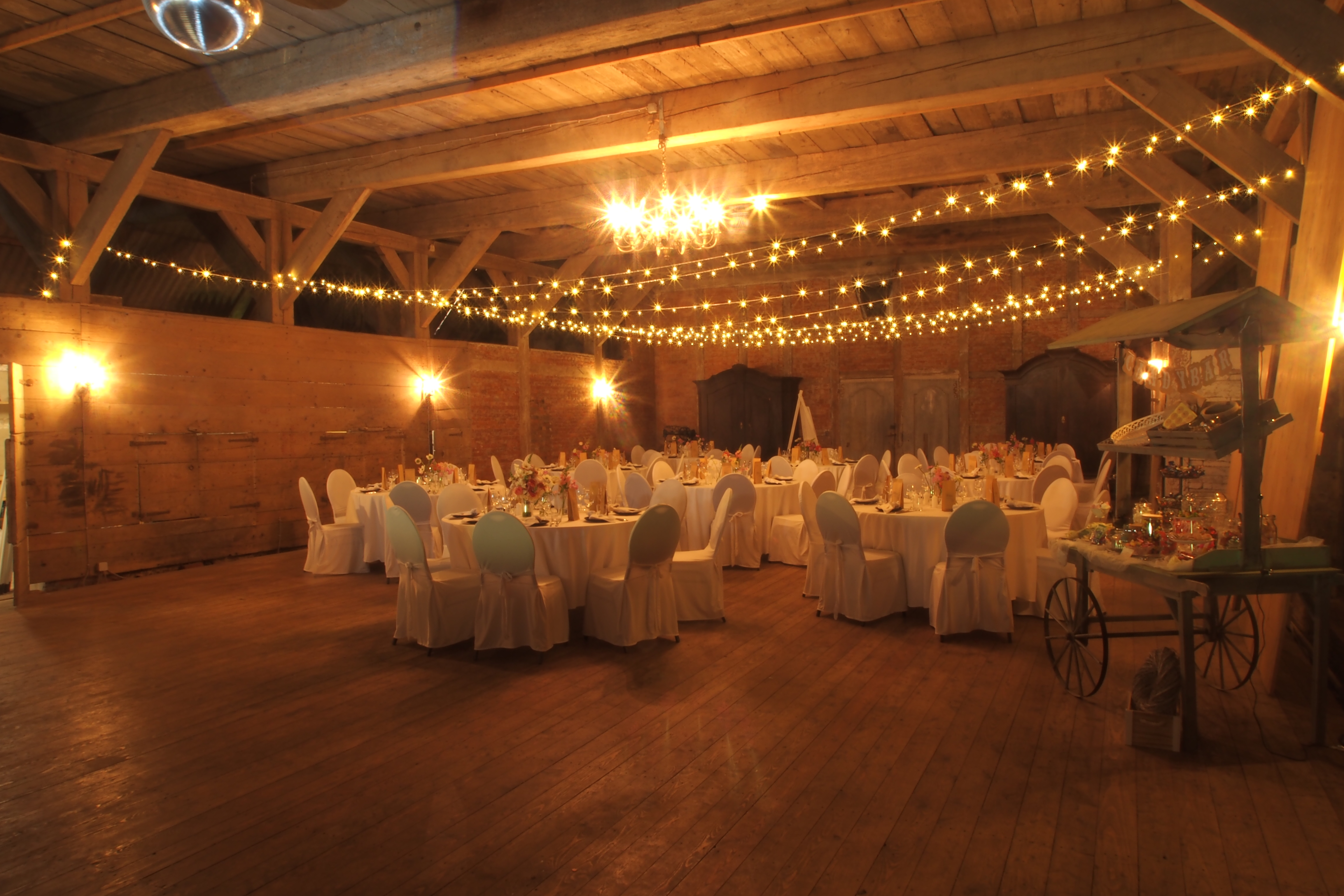 Hochzeit: Tenne - Gut Eggerkamp