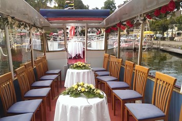 Hochzeit: Innenraum Fahrgastschiff "Monika" - Schifffahrt Loidl