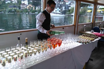 Hochzeit: Agape am Fahrgastschiff "St. Nikolaus" - Schifffahrt Loidl