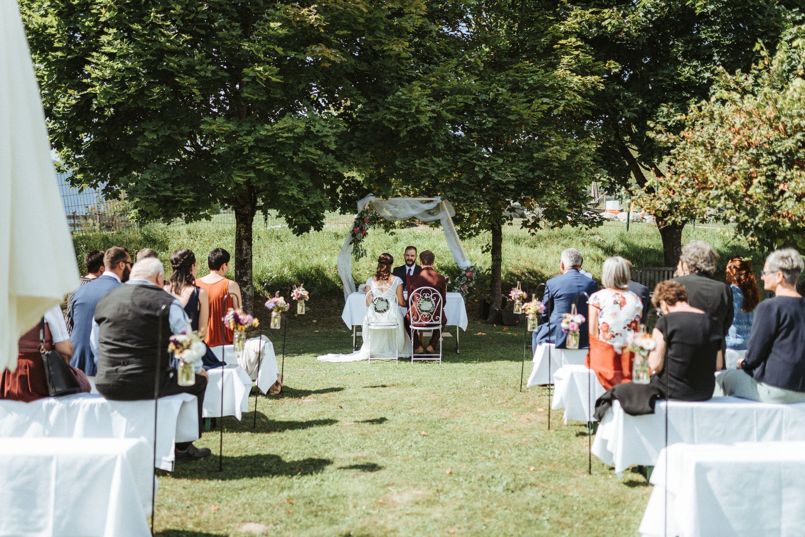 Hochzeit: Unvergessliche Hochzeitsmomente inmitten der Naturkulisse von Irschen. - Naturhotel Landhof Irschen