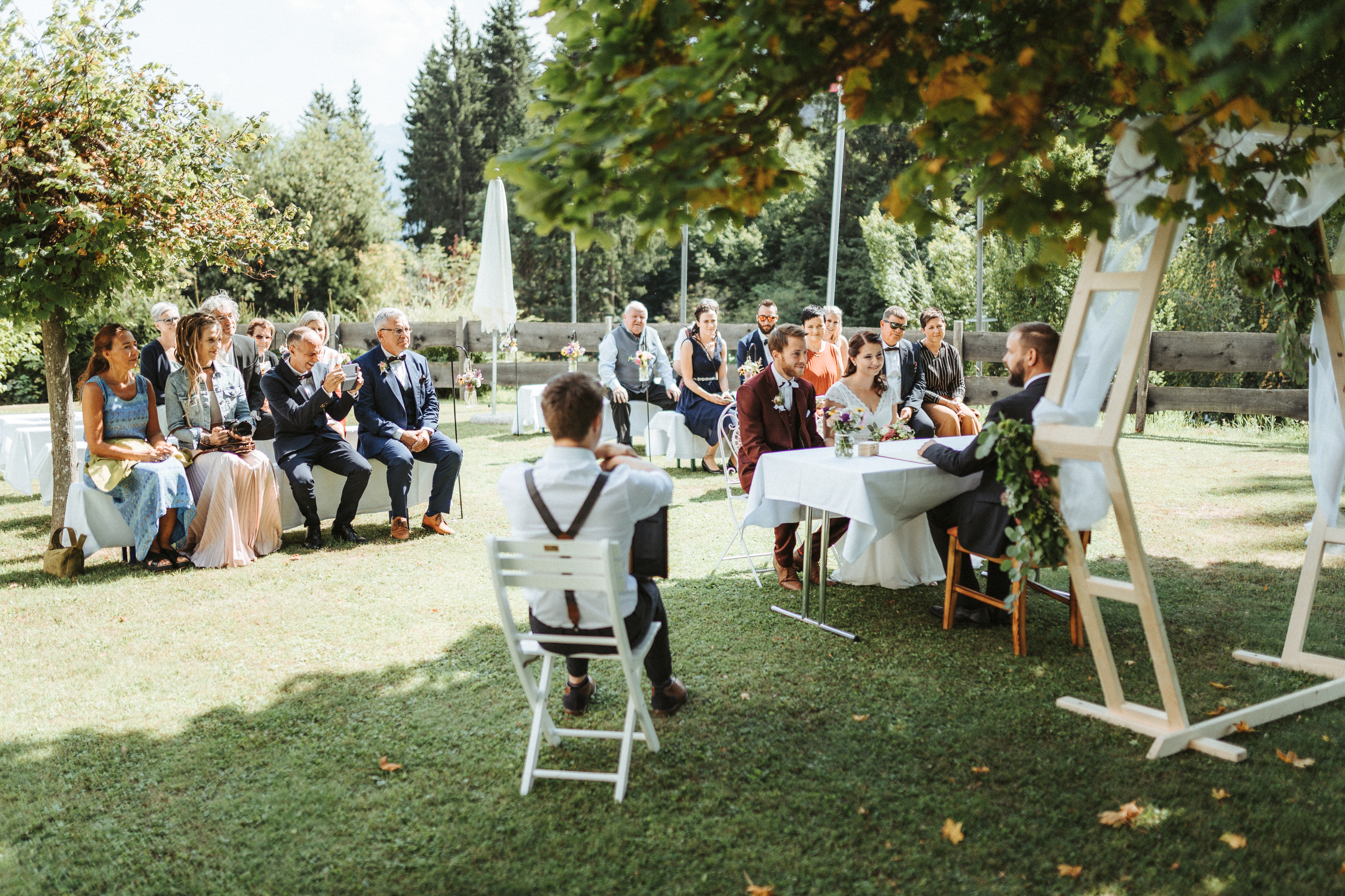 Hochzeit: Trauung im Garten  - Naturhotel Landhof Irschen
