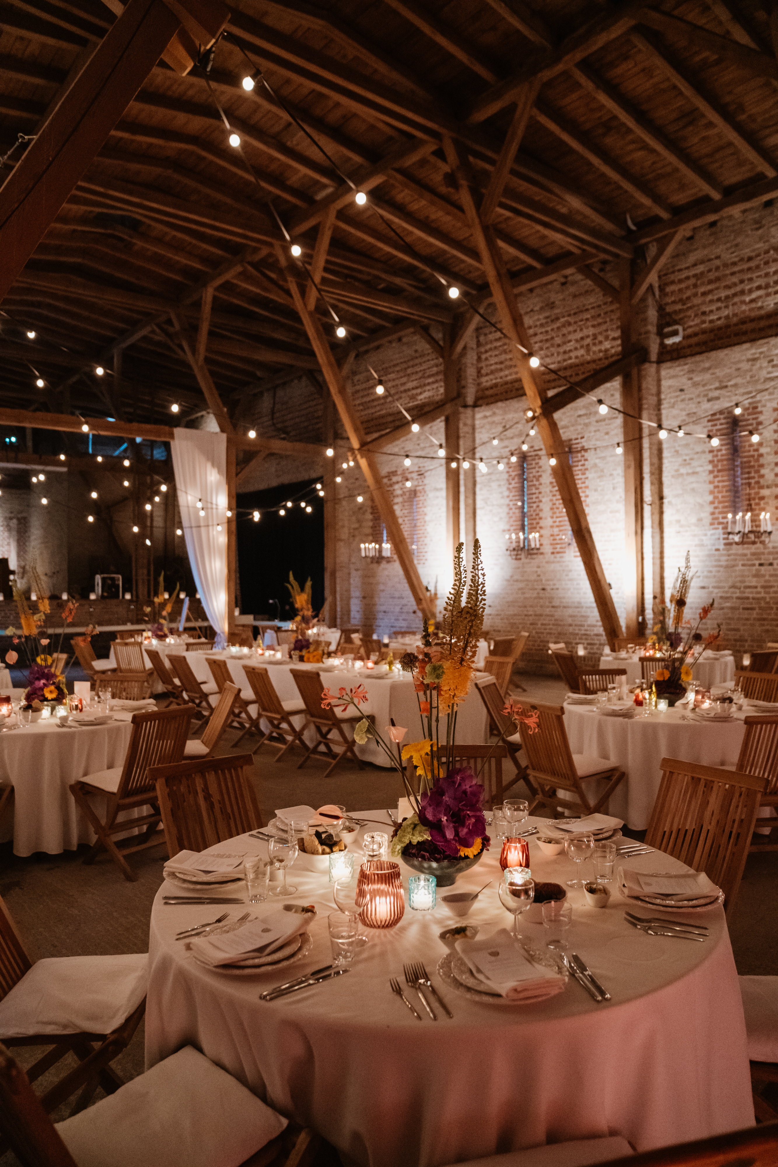 Hochzeitslocation: Dinner in der Backsteinscheune - Gut Wendgräben