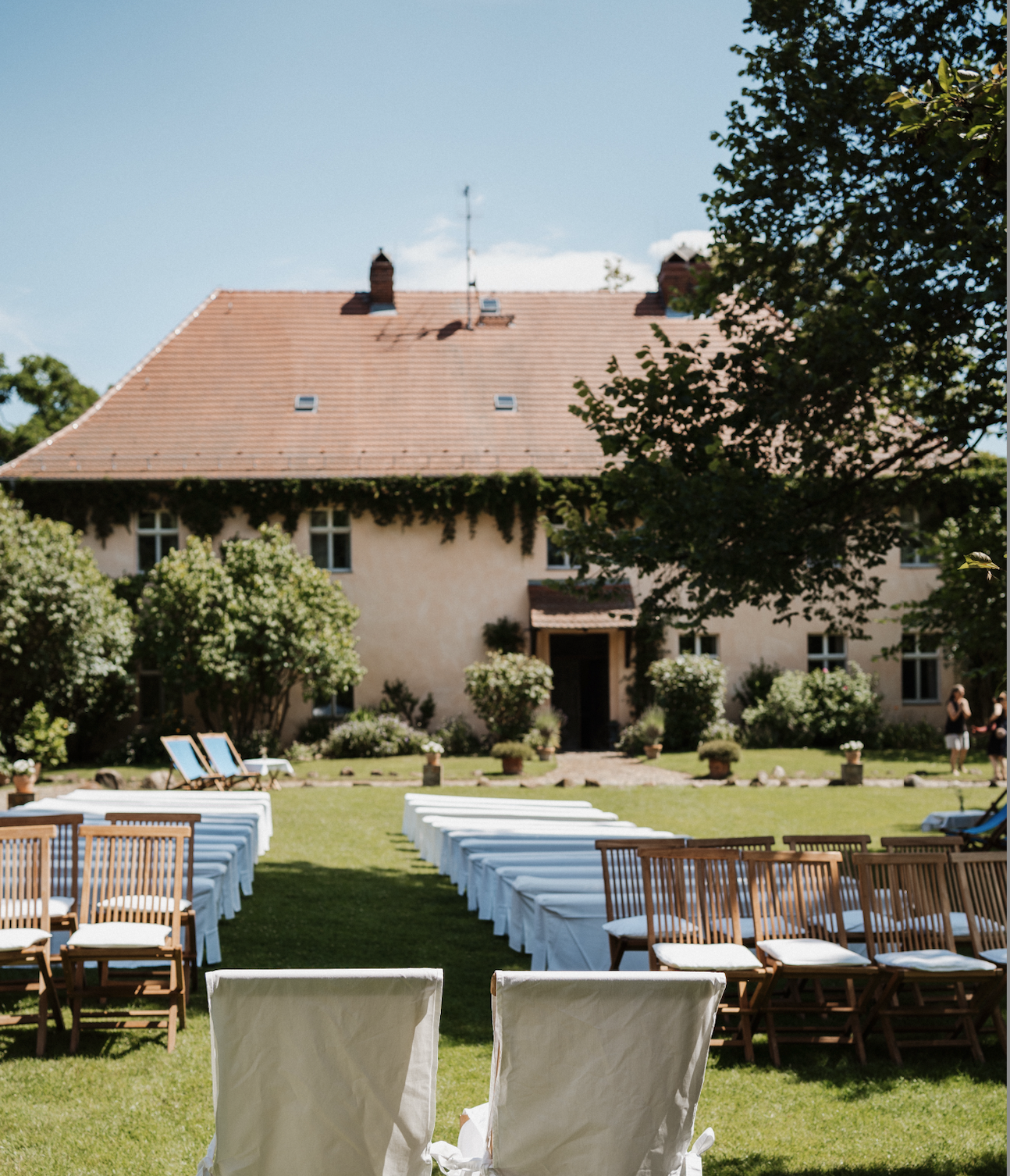 Hochzeitslocation: Freie Trauung im Garten - Gut Wendgräben
