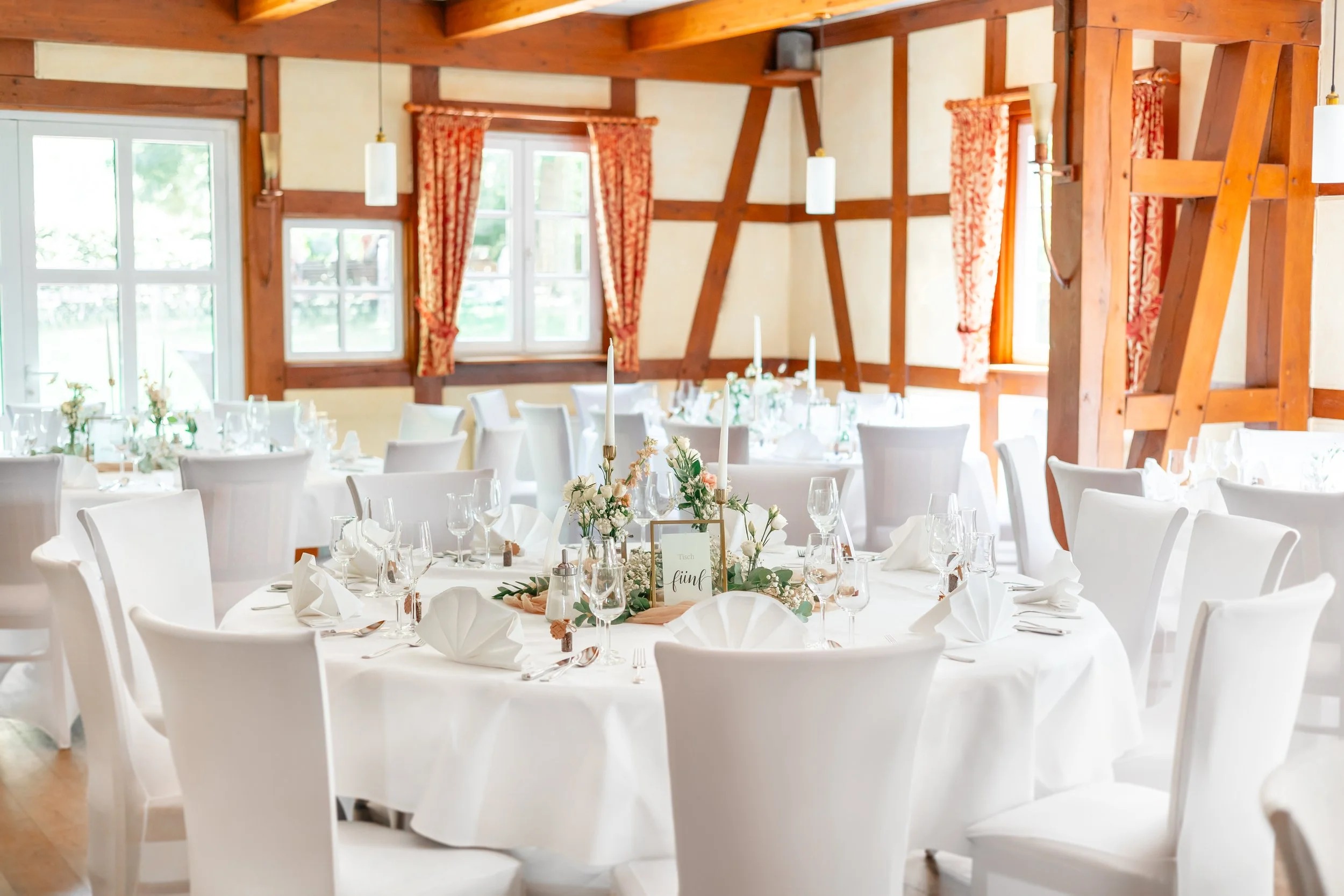 Hochzeit - Geeignet für: Seminare und Meetings - Söhrer Forsthaus