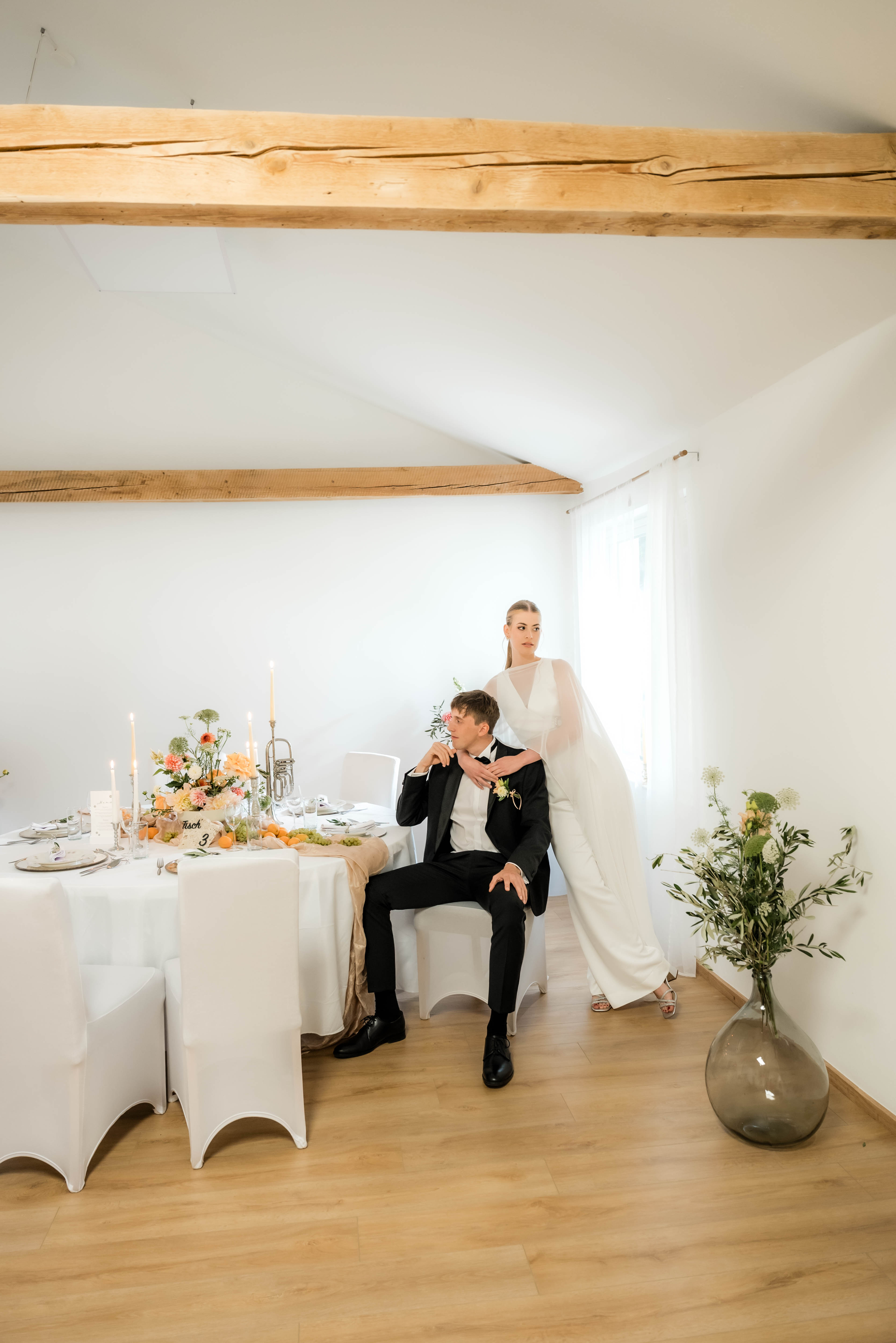 Mariage - Hochzeits-Stil: Rustic - Tafel im Studio - Titan tiny's Wedding Location