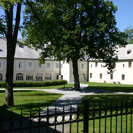 Hochzeit: Schlosshof - Schloss Ottenschlag
