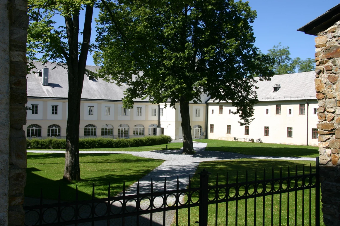 Hochzeitslocation: Schlosshof - Schloss Ottenschlag