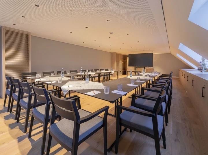 Seehotel Zarrentin Information about the banquet halls Monastery view and lake view