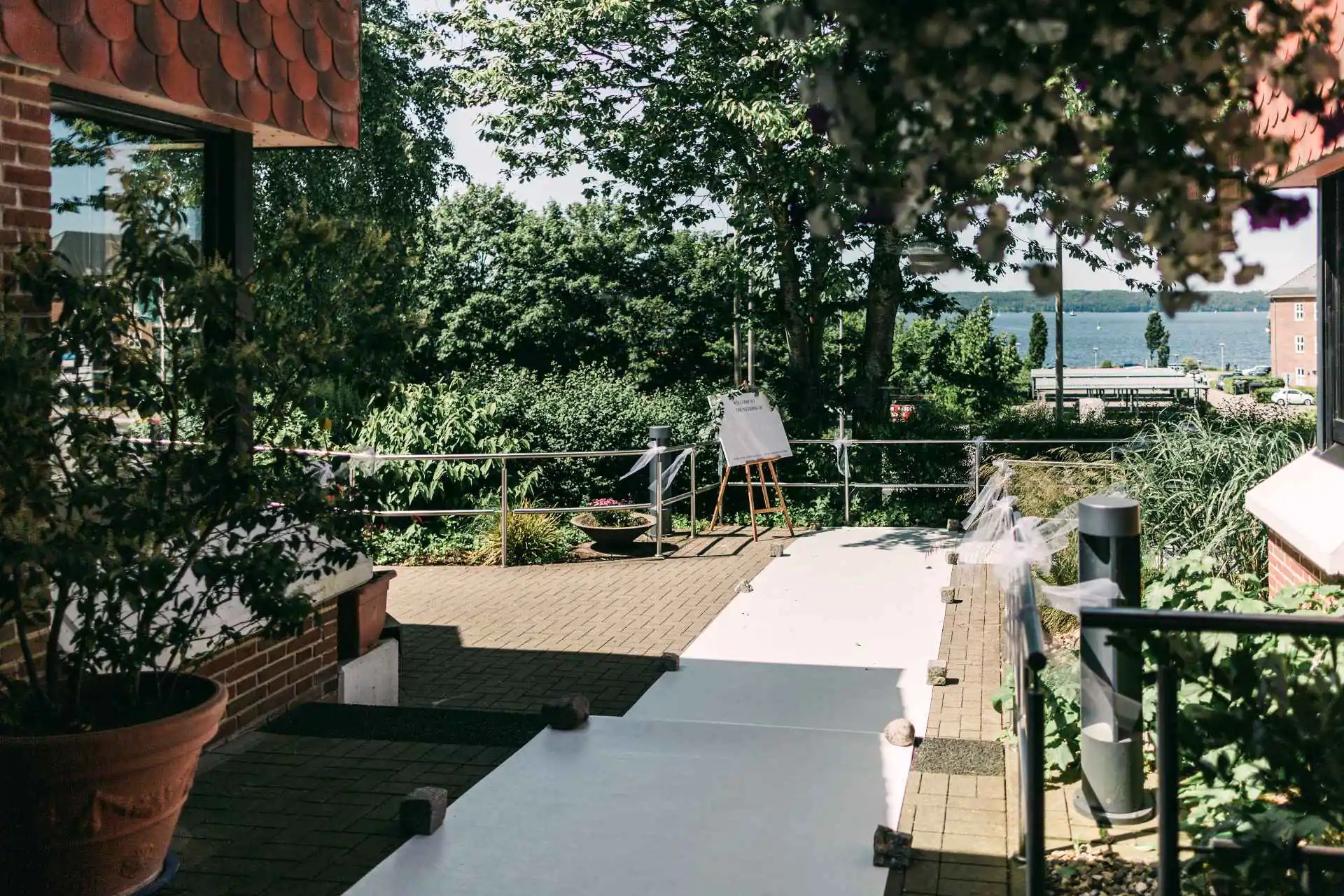 Hochzeit: Restaurant, Bar, Festsaal OASE Flensburg "Treffpunkt Mürwik"