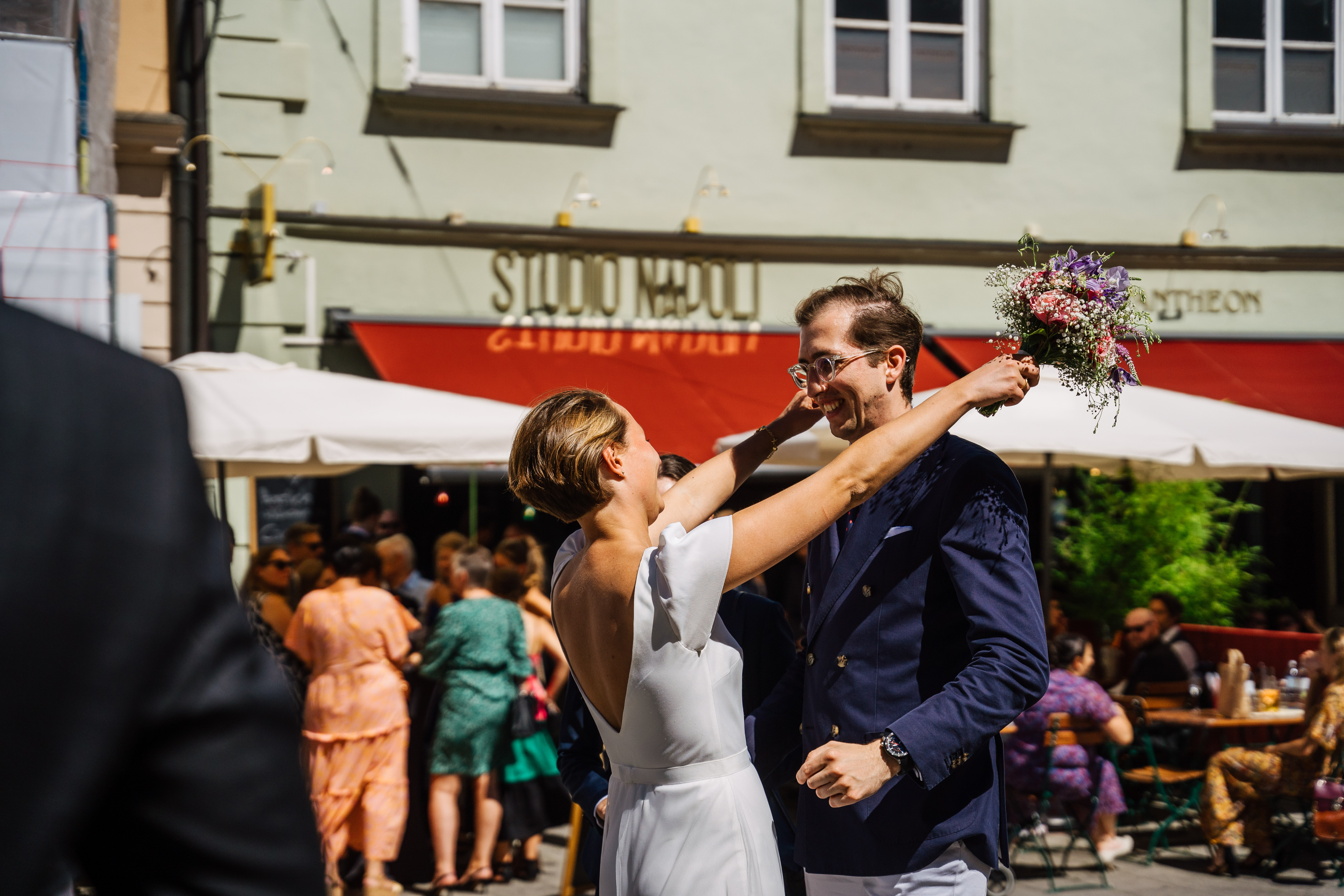 Hochzeit:  Hochzeit nach dem Standesamt: Italienisch feiern im Studio Napoli mitten in Augsburg
 - Studio Napoli
