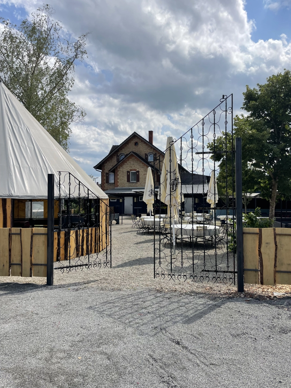 Hochzeit: Außenbereich/Garten - Hildes Kulisse