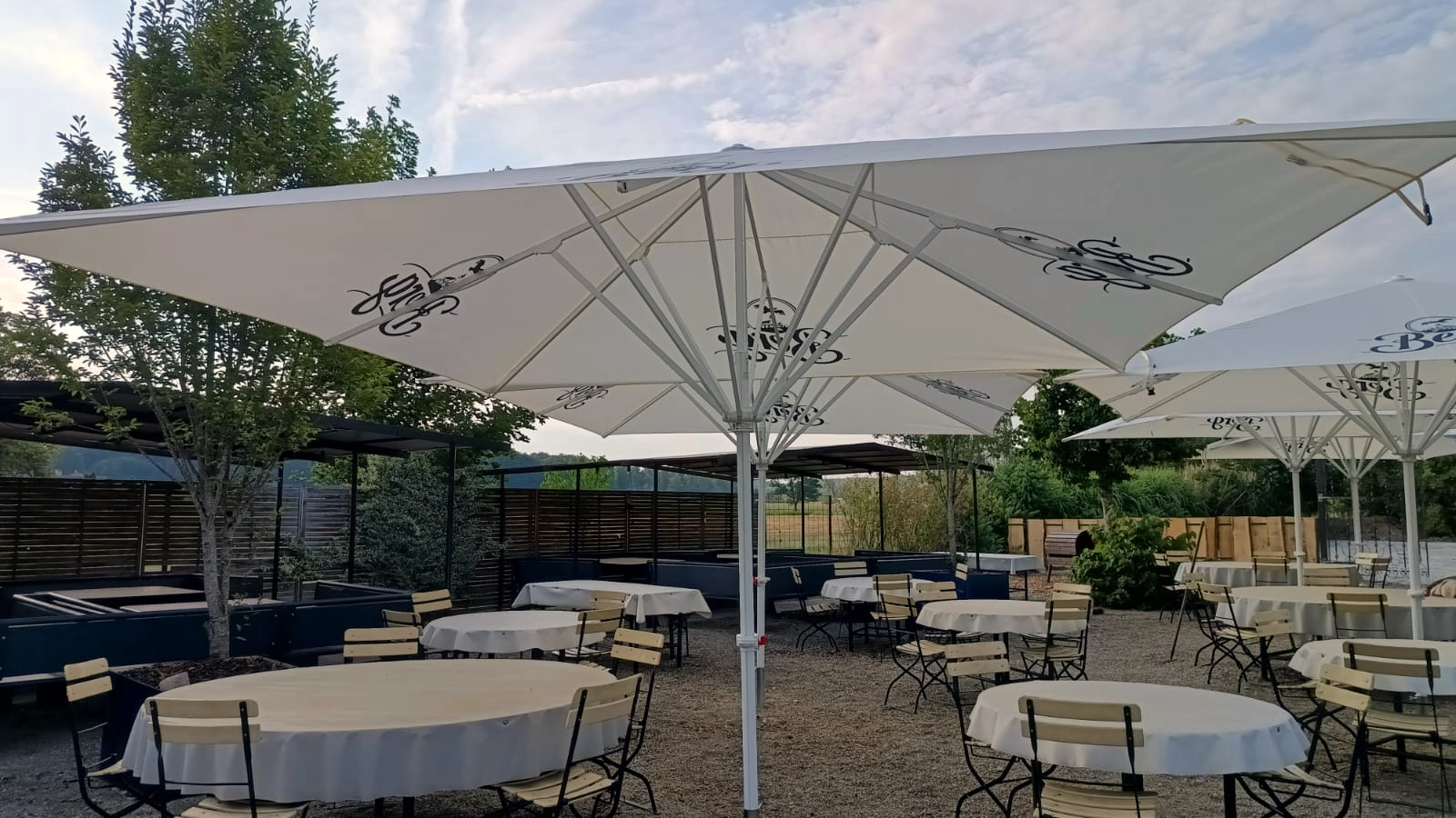 Hochzeit: Außenbereich/Garten - Hildes Kulisse