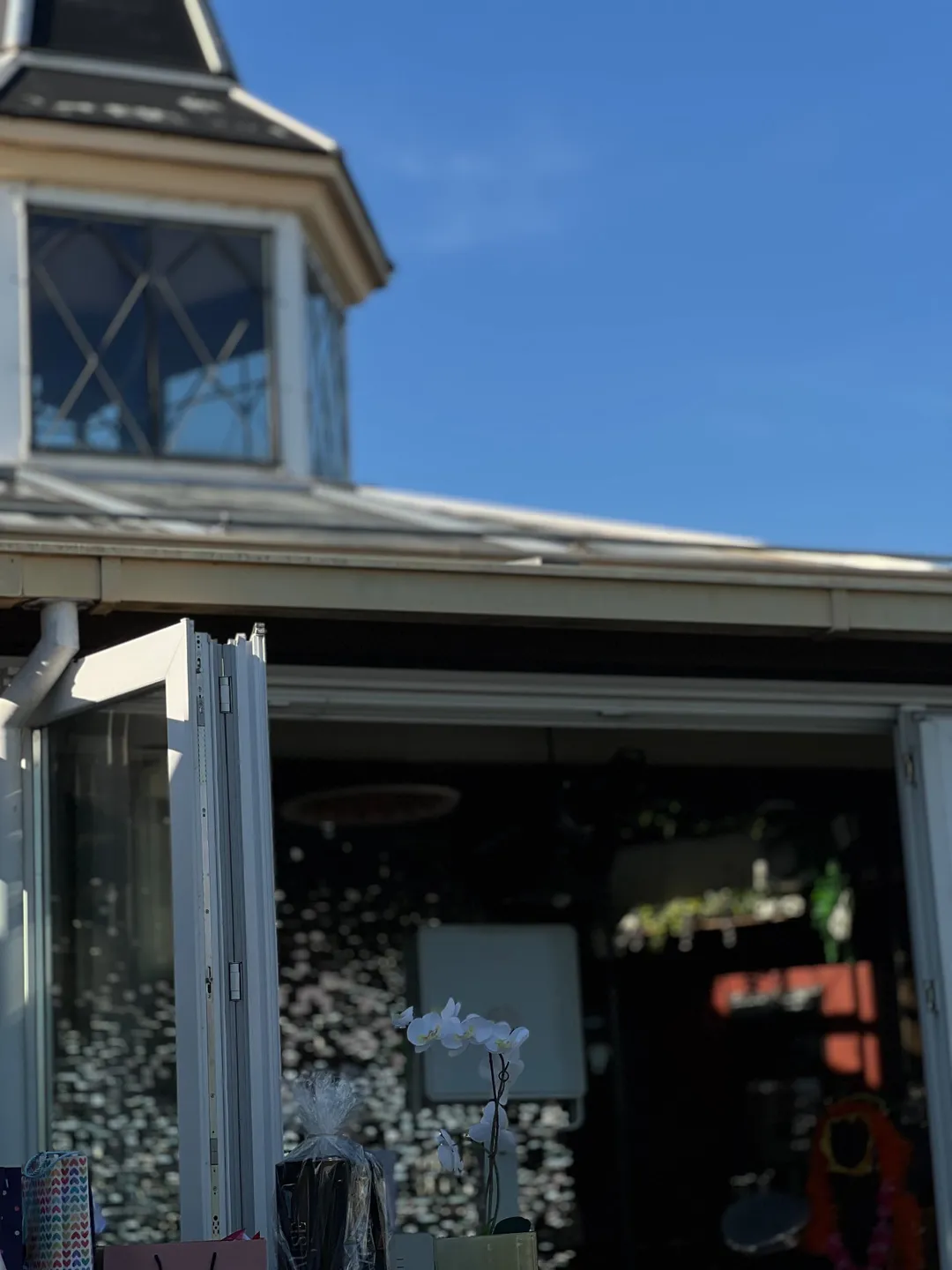 Mariage - Argovie - Charakteristischer Turm des Rooftop Aarau mit direktem Zugang zum Eventbereich – eine besondere und charmante Kulisse für Hochzeiten und private Feiern. - Rooftop Aarau Bar & Events