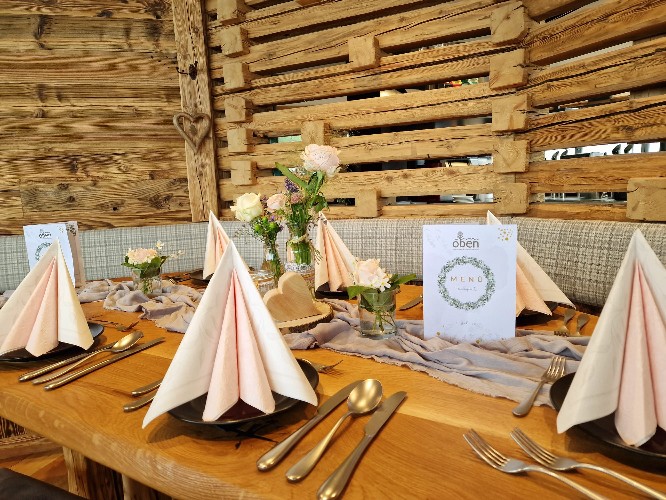 Hochzeitslocation: Panoramarestaurant Oben