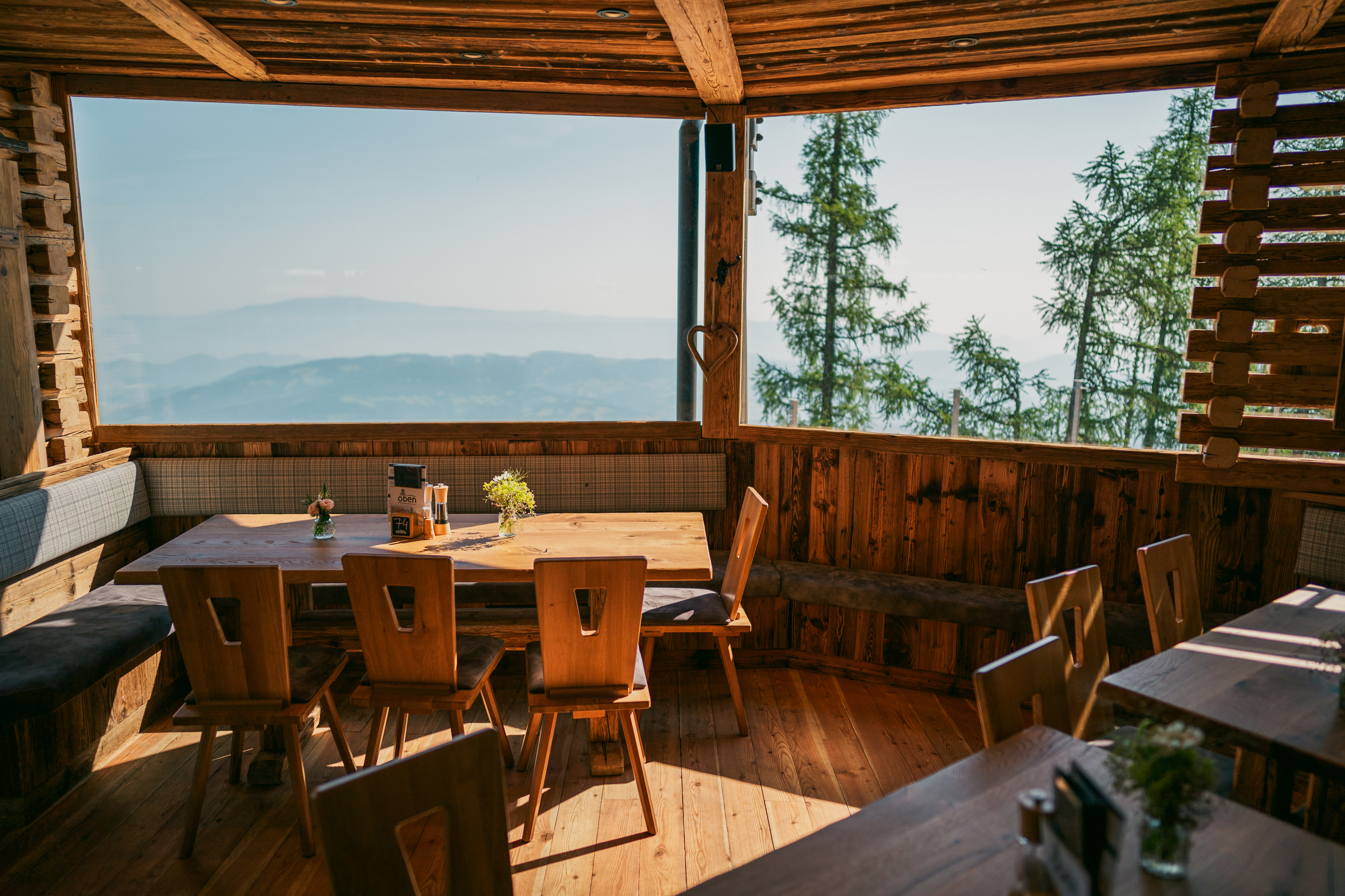 Hochzeitslocation: Panoramarestaurant Oben