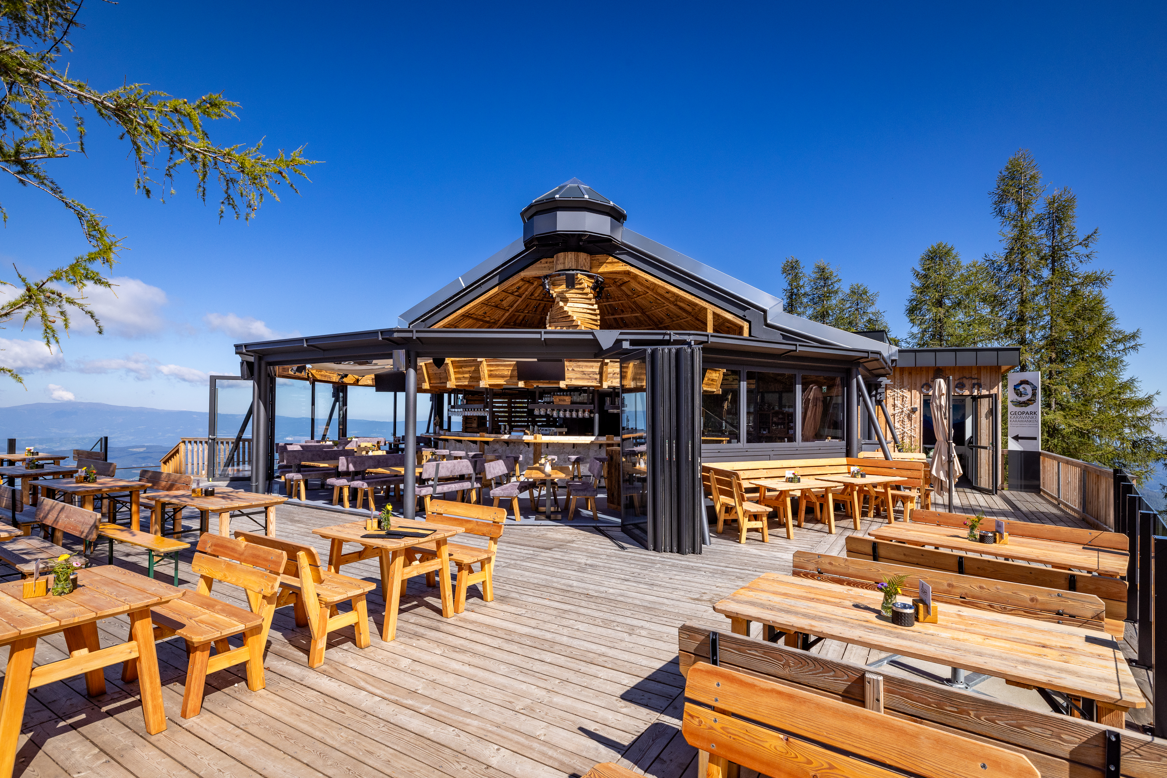 Hochzeitslocation: Panoramarestaurant Oben