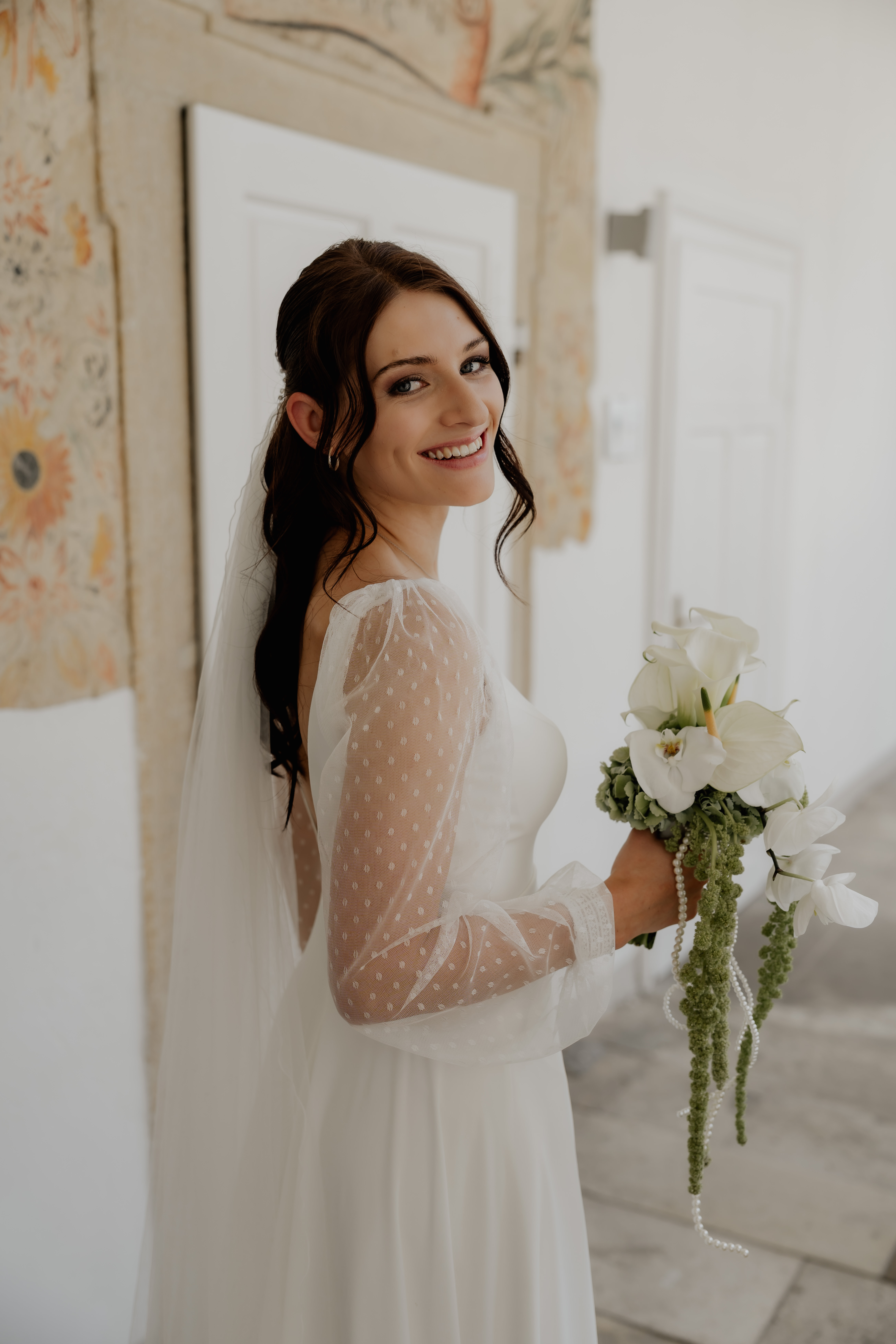 Hochzeitslocation: Hochzeitsmode Hilde & Hilde https://www.instagram.com/hilde_und_hilde_hochzeitsmode/
Floristik & Dekoration Blütentraum-Waltraud Schlaffer https://www.instagram.com/bluetenraum.at/      - Schloss Hartberg - Weddings by Mikeli