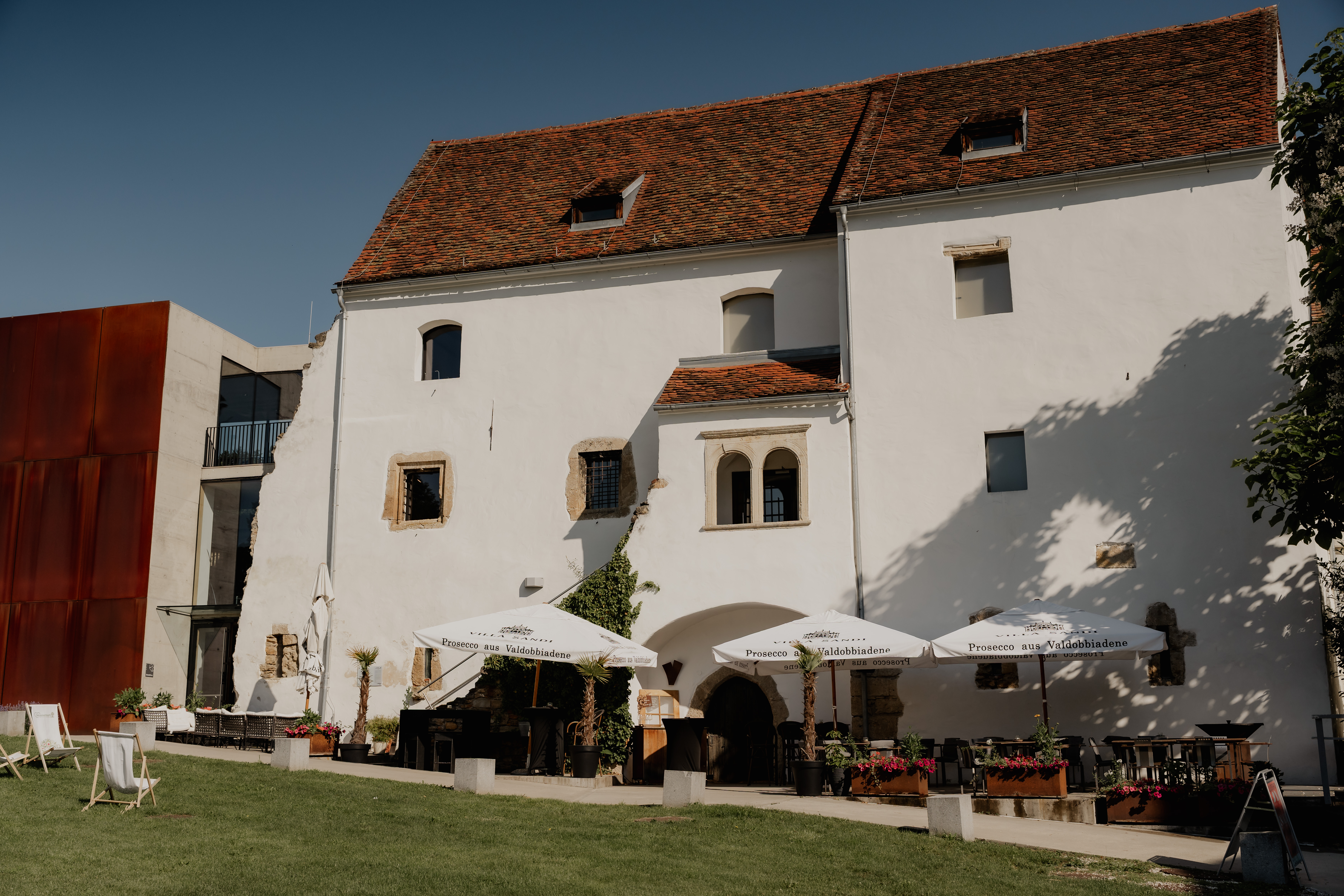 Hochzeitslocation: Schloss Hartberg - Weddings by Mikeli