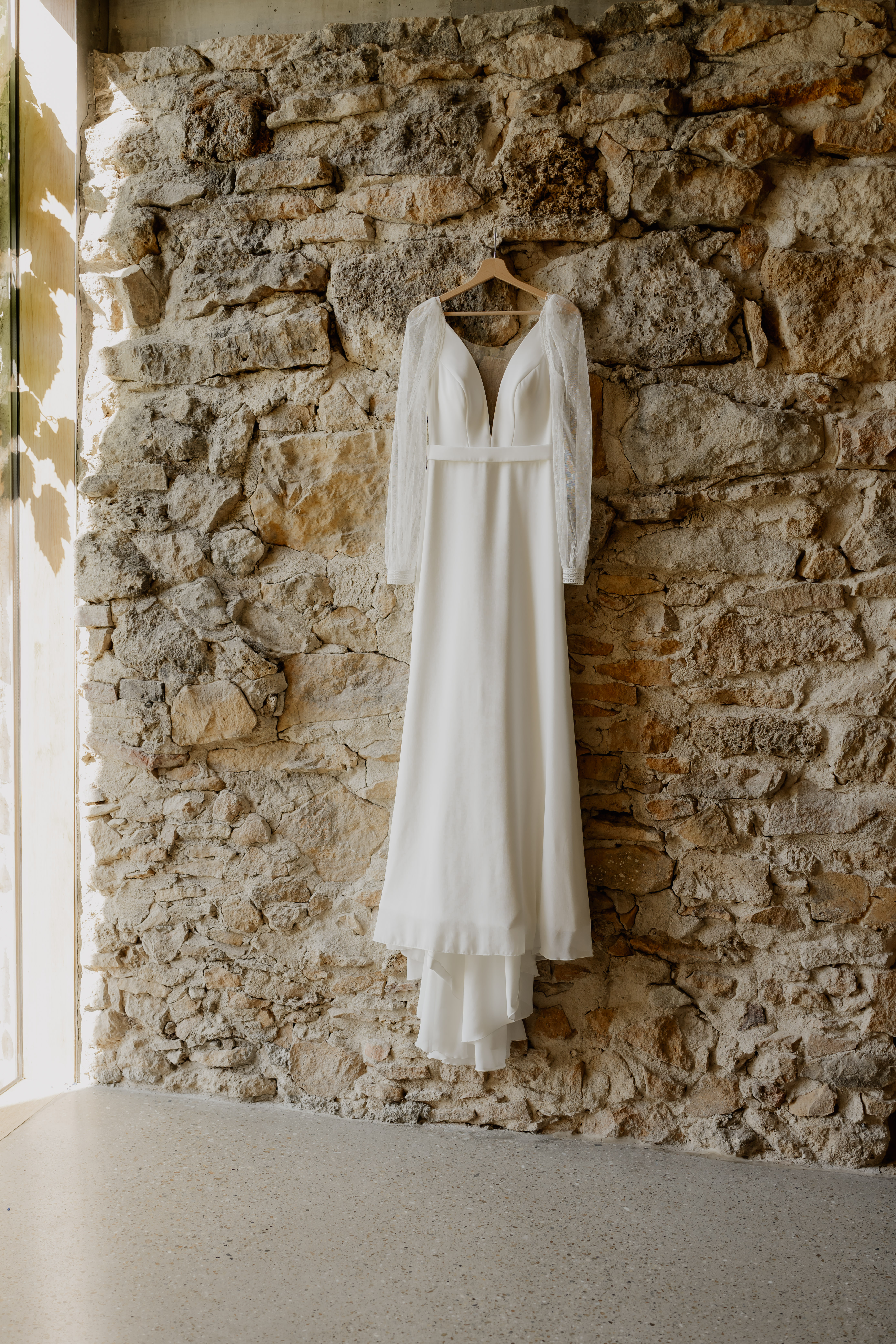 Hochzeitslocation: Hochzeitsmode Hilde & Hilde https://www.instagram.com/hilde_und_hilde_hochzeitsmode/ - Schloss Hartberg - Weddings by Mikeli