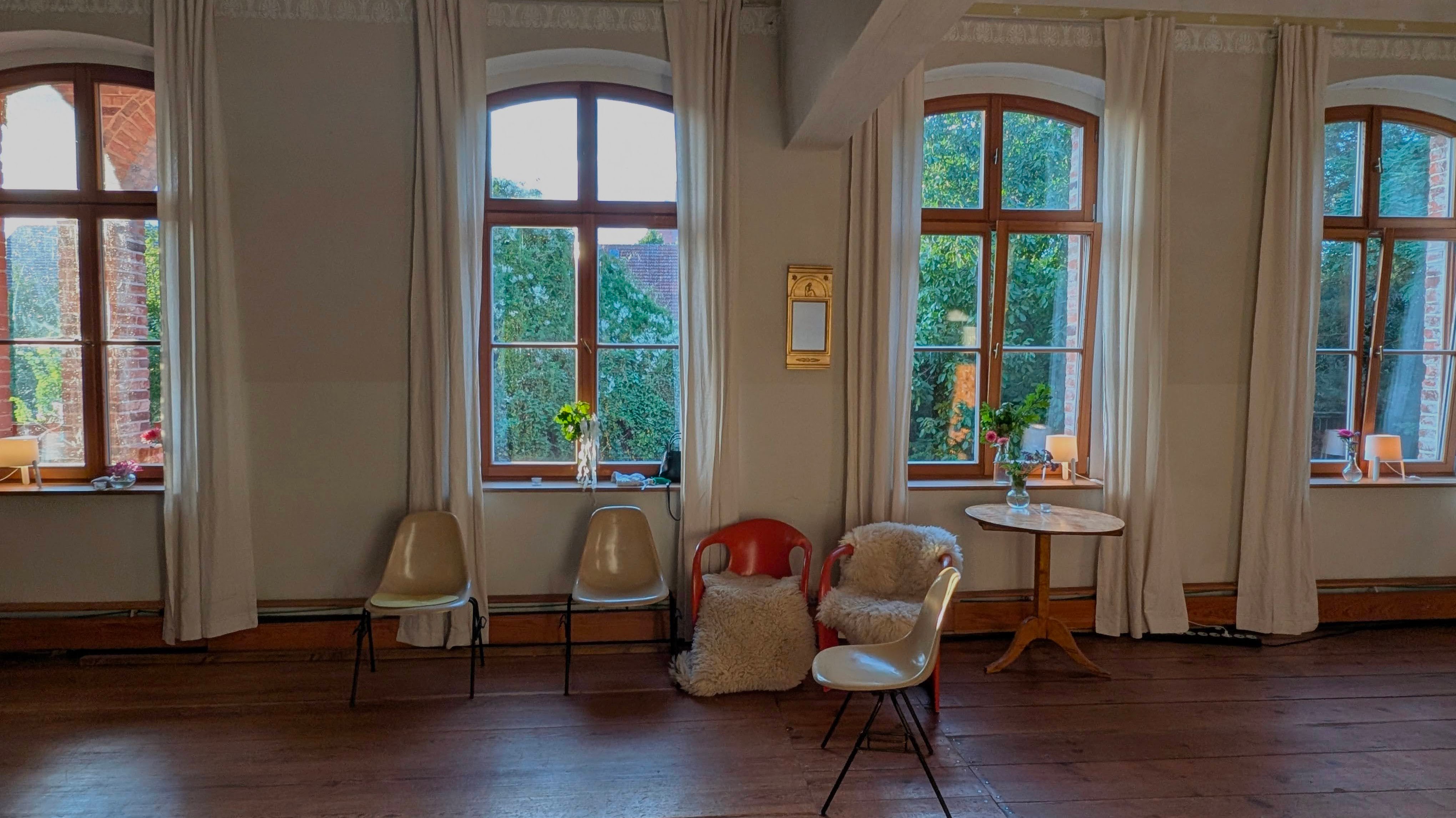 projektraum-drahnsdorf.de Angaben zu den Festsälen Seminarraum Belle Etage