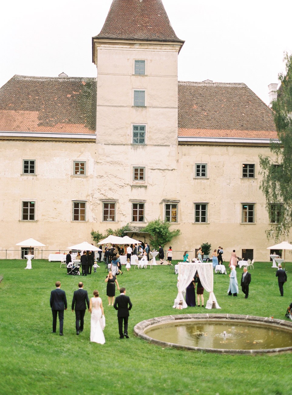 Hochzeit: Feiern Sie Ihre Hochzeit auf Schloss Walpersdorf.
Foto © melanienedelko.com - Schloss Walpersdorf