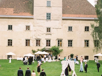 Wedding - Pottenbrunn - Feiern Sie Ihre Hochzeit auf Schloss Walpersdorf.
Foto © melanienedelko.com - Schloss Walpersdorf