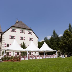 Hochzeit: Zelt für Feiern im Schlosspark - Schloss Prielau Hotel & Restaurants