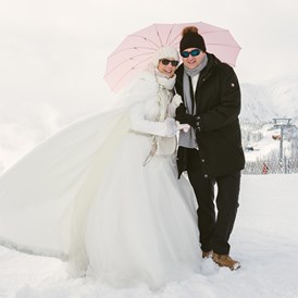 Hochzeit: Winterliches Hochzeitsfotoshooting - Schloss Prielau Hotel & Restaurants