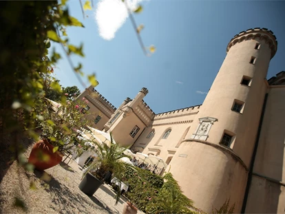 Hochzeit - PLZ 9155 (Österreich) - Heiraten im Freien auf der Terrasse Schloss Wolfsberg  - Schloss Wolfsberg