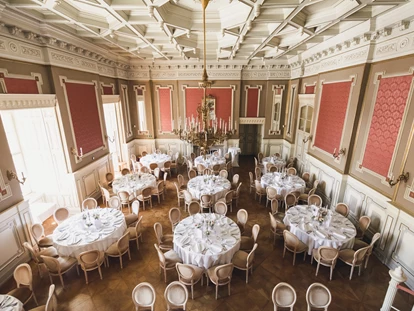 Hochzeit - PLZ 9155 (Österreich) - Der Rote Saal auf Schloss Wolfsberg  - Schloss Wolfsberg