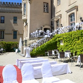 Hochzeit: Heiraten im Freien auf Schloss Wolfsberg  - Schloss Wolfsberg