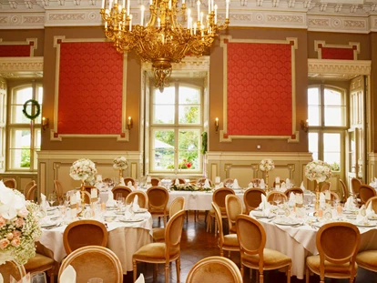Hochzeit - PLZ 9155 (Österreich) - Der Rote Saal auf Schloss Wolfsberg bietet bis zu 110 Personen Platz  - Schloss Wolfsberg