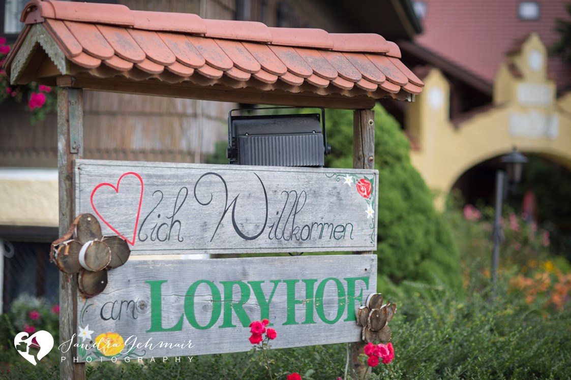 Hochzeit: Der Loryhof - Wippenham