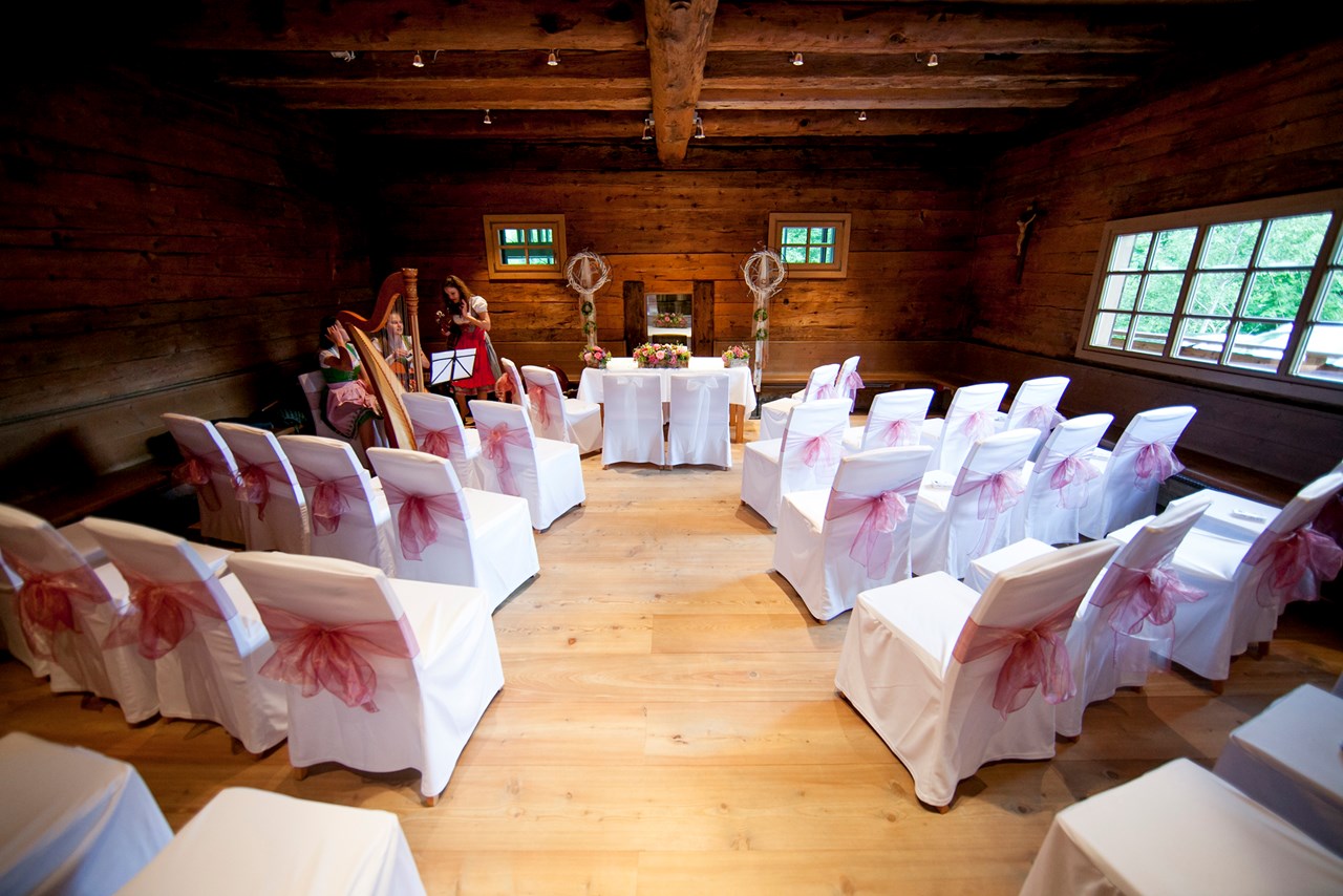 Bergbauernmuseum z'Bach Information about the banquet halls Museum's Stable