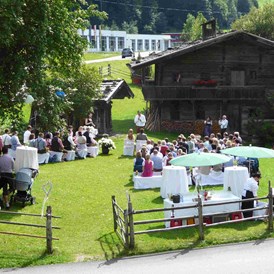Hochzeit: freie Trauung auf der Wiese - Bergbauernmuseum z'Bach